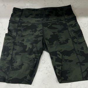 Lululemon shorts 9’ length